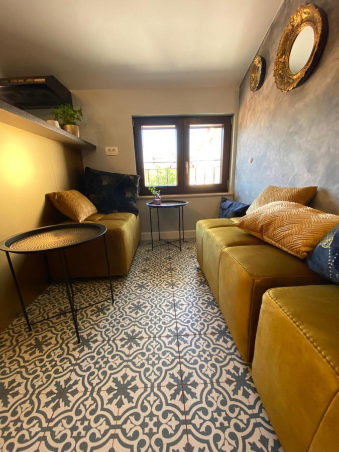 Boutique Rooms Mare Fabulas Ровин Екстериор снимка