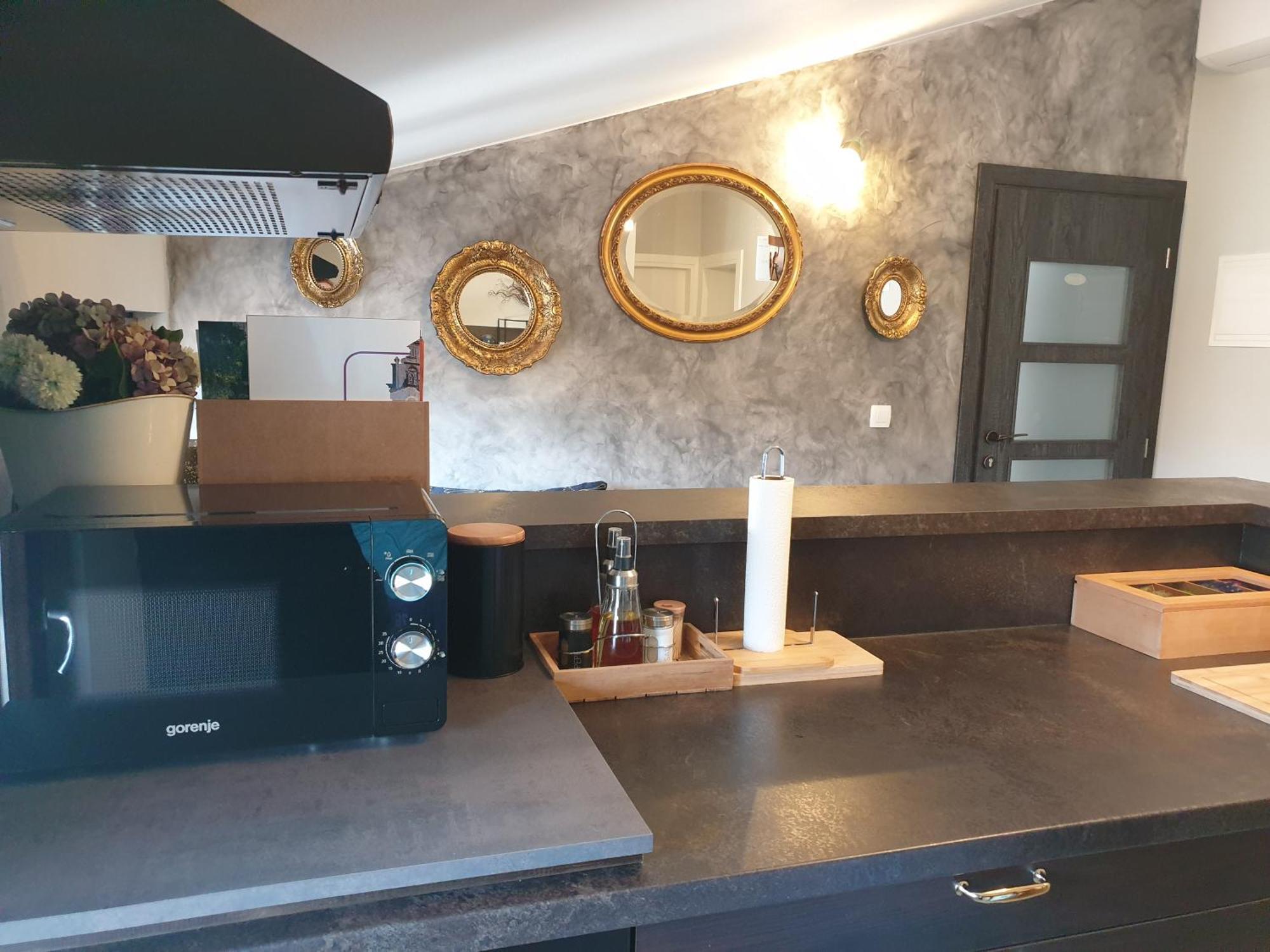 Boutique Rooms Mare Fabulas Ровин Екстериор снимка